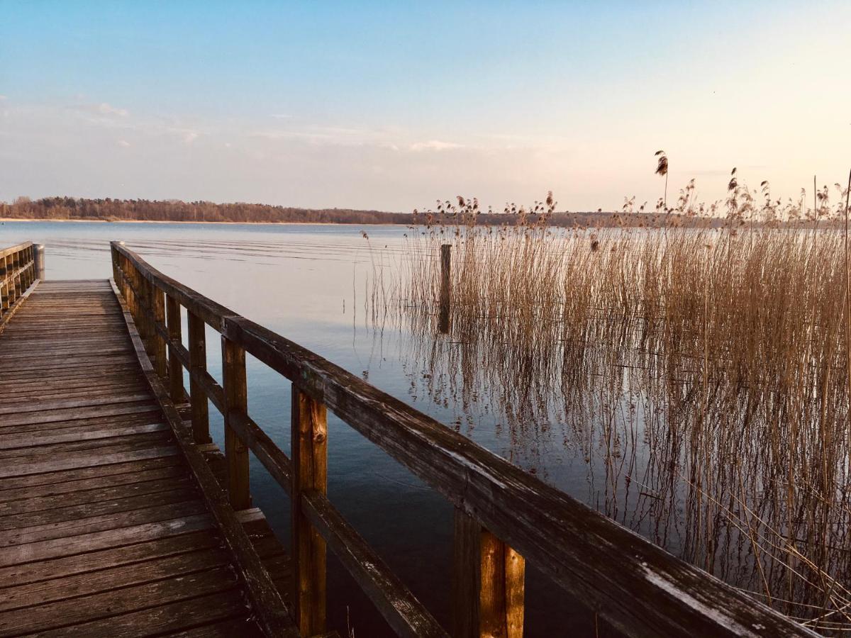 Hohen Viecheln Ferienhaus Am Schweriner See מראה חיצוני תמונה